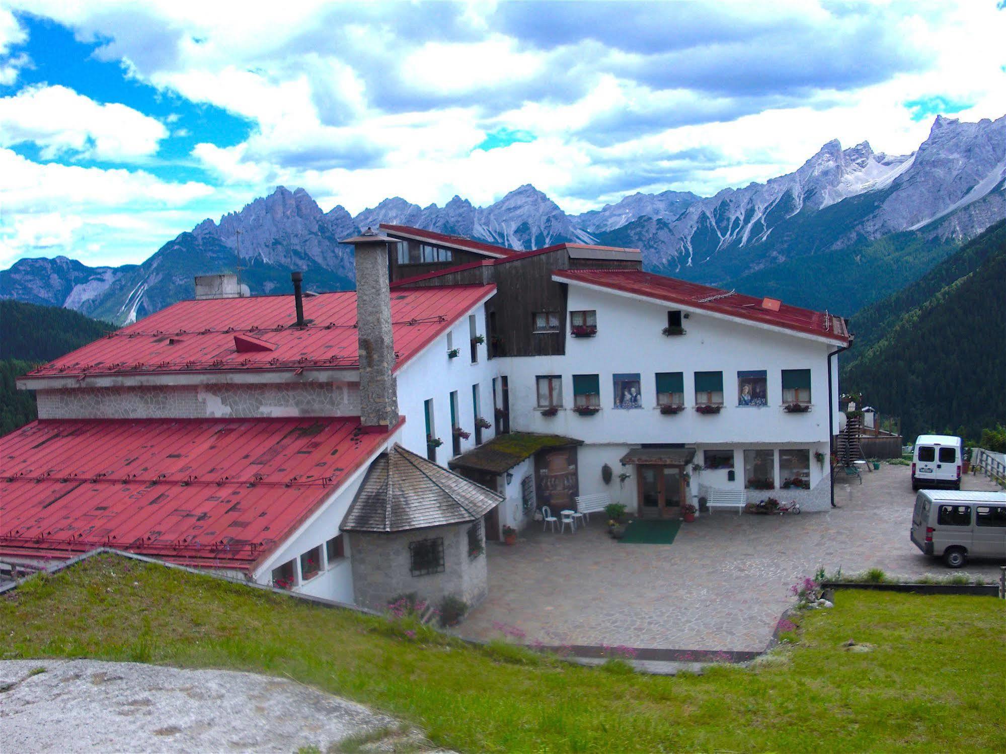 Hotel La Caminatha Val di Zoldo Εξωτερικό φωτογραφία